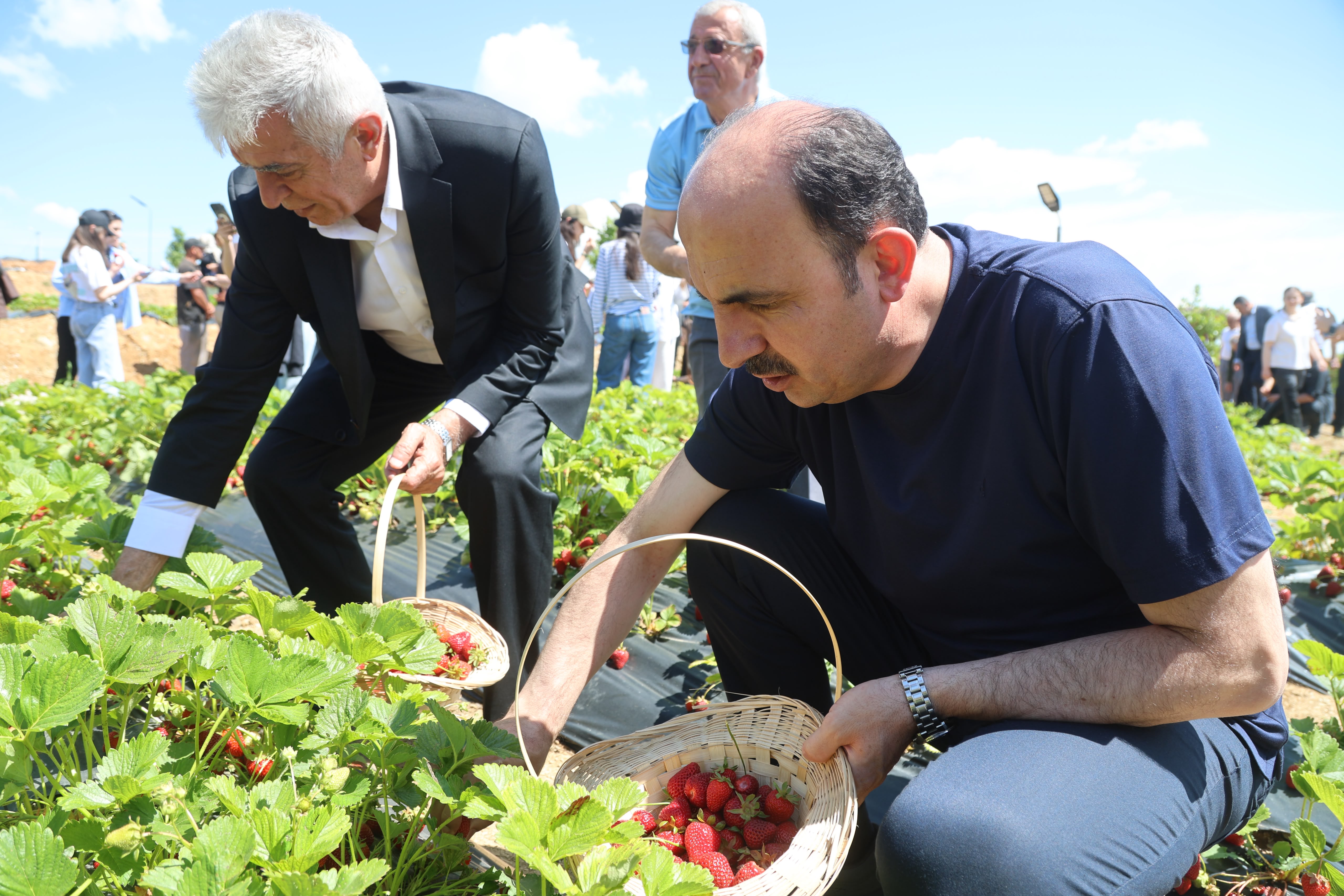 BAŞKAN  ALTAY “KONYA’MIZIN 31 İLÇESİNİ DAHA GÜZEL HALE GETİRMEK İÇİN ÇALIŞMAYA DEVAM EDECEĞİZ” - Görsel 2
