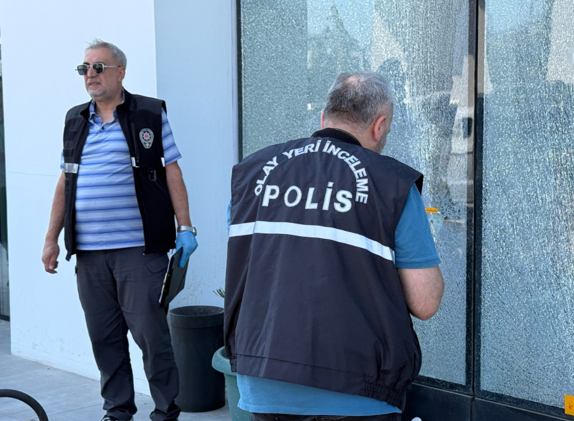 Antalya'da oto galeriye silahlı saldırı - Görsel 2