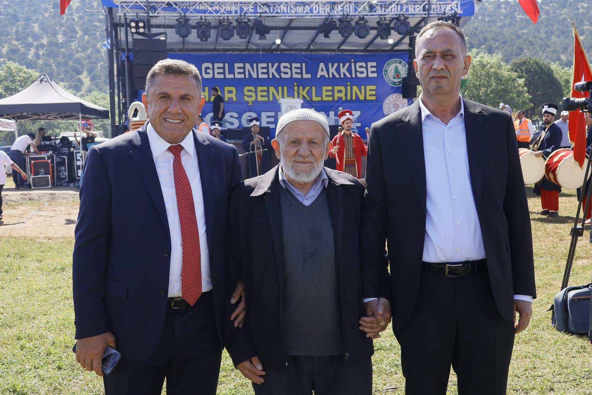 AKKİSE’DE BİRLİK VE BERABERLİK COŞKUSU: 23. GELENEKSEL BAHAR ŞENLİKLERİ YAPILDI - Görsel 1