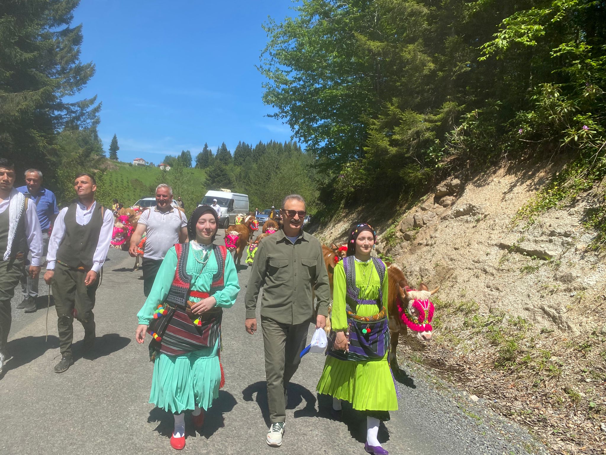 Trabzon'da renkli yayla göçü geleneği - Görsel 2