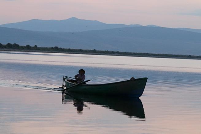 Suğla BarajGölünde  balıkçıların ekmek mücadelesi