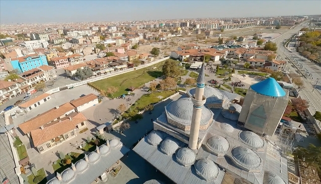 Mevlana Müzesi FPV dronla görüntülendi