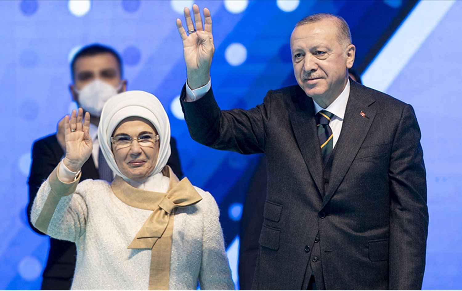 Doktorların öngörüsü birkaç gün içinde negatife döneceği yönünde."