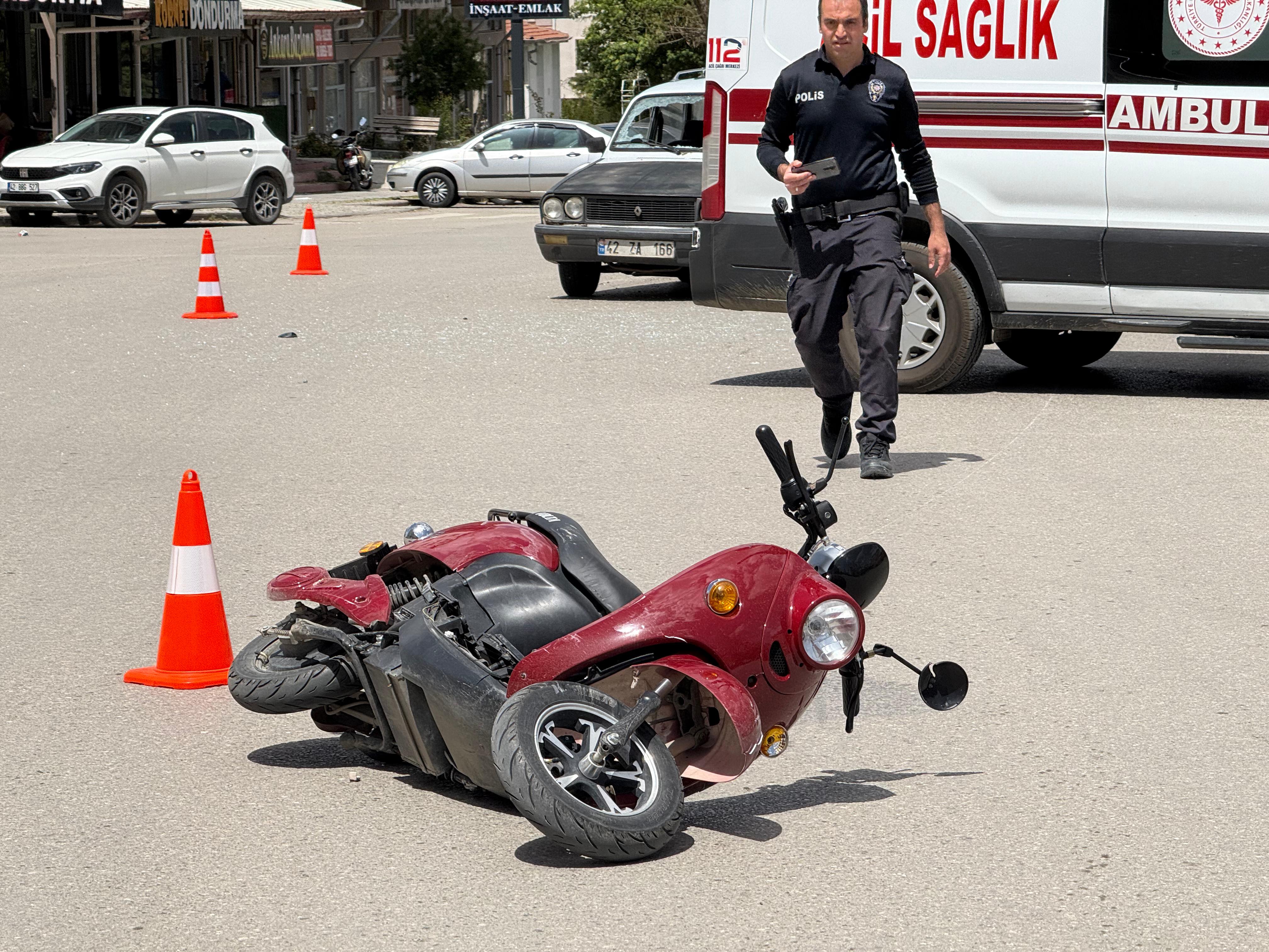 Seydişehir'de Motosiklet ile Otomobil Çarpıştı: 1 Yaralı