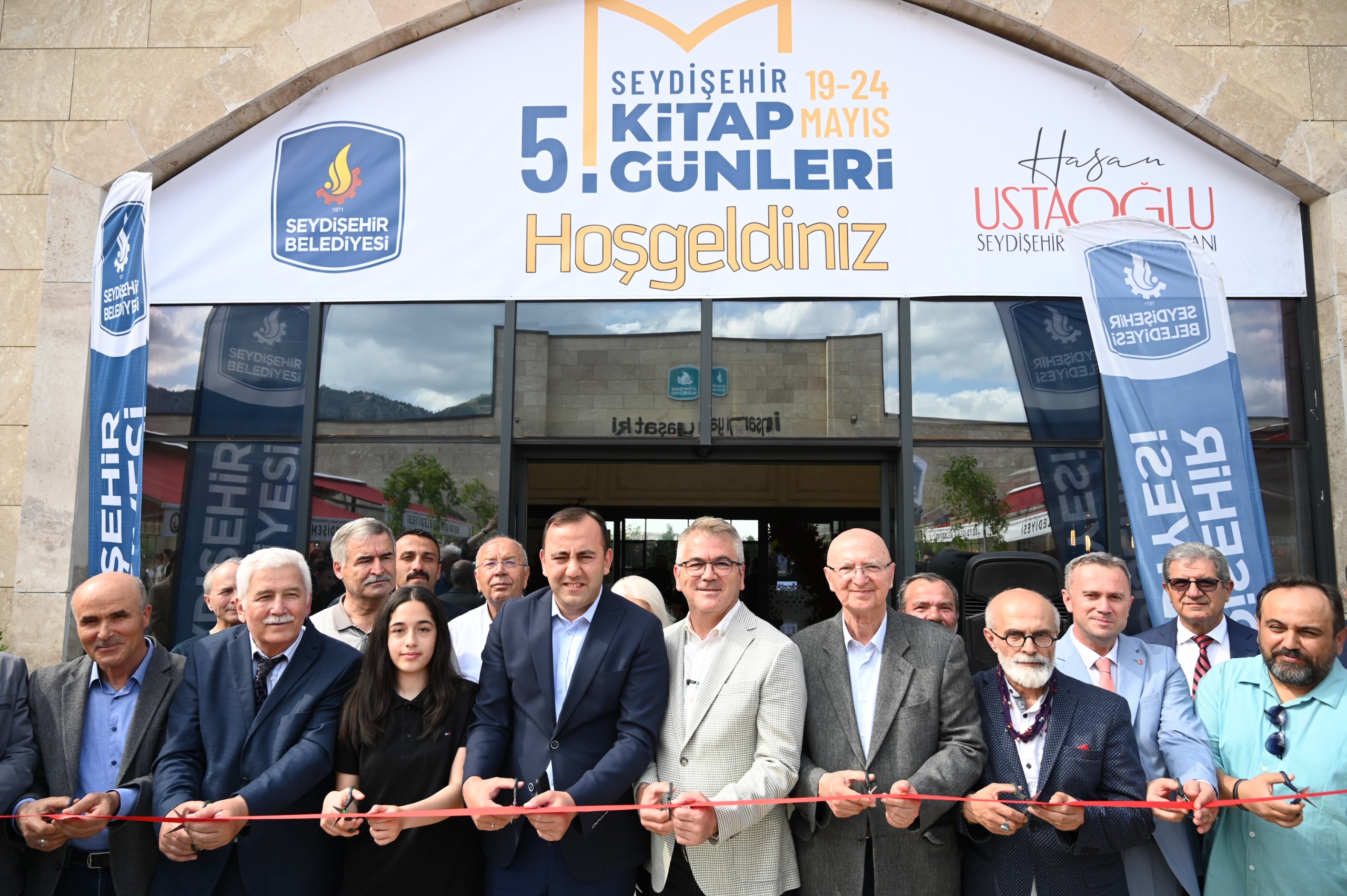 SEYDİŞEHİR 5.KİTAP GÜNLERİ AÇILDI 