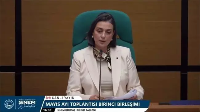 Üsküdar Belediyesine haciz şoku! İşçiler bile SMS ile çıkarılmıştı