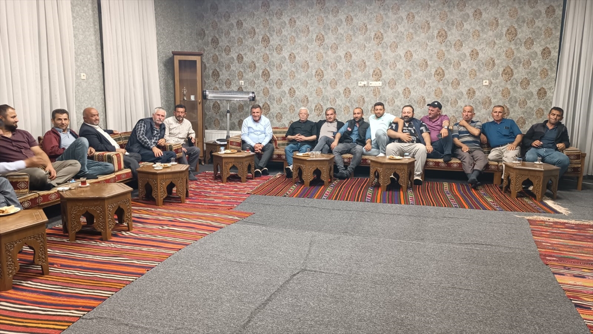 Ahırlı'da tarım arazileri sulayabilmek için çözüm aranıyor