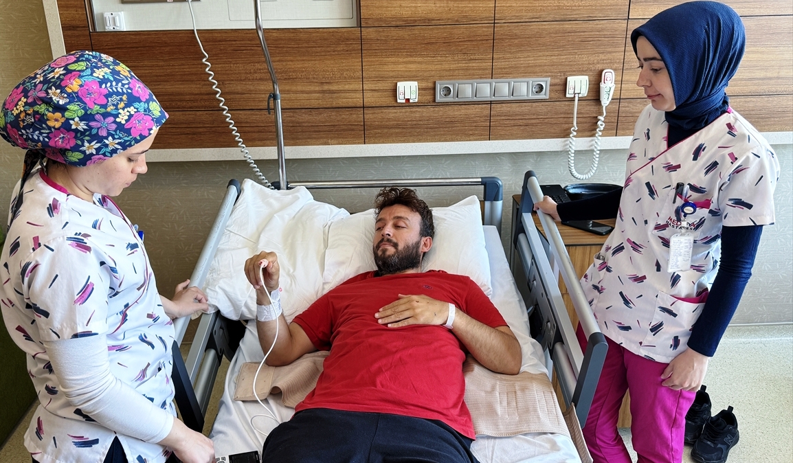 Bel fıtığı rahatsızlığına "bilinçsiz müdahale" yapıldığını iddia eden hasta felç oldu