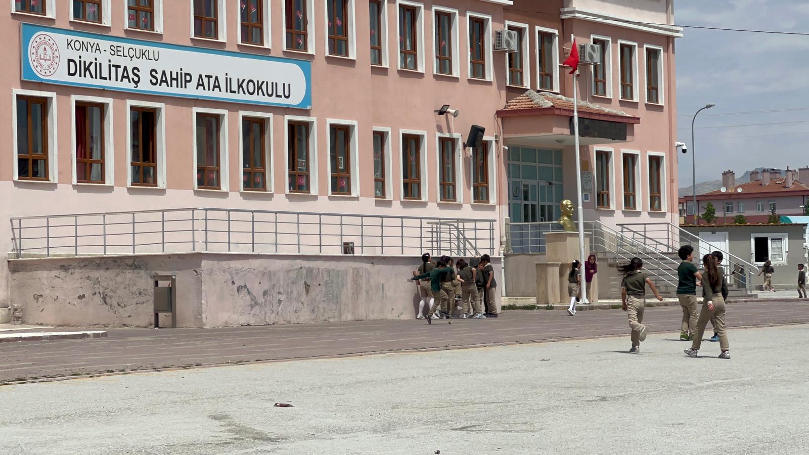 Konya'da İlkokulda Yaşanan Üzücü Olay: 10 Yaşındaki Yusuf Taşkın Yoğun Bakımda