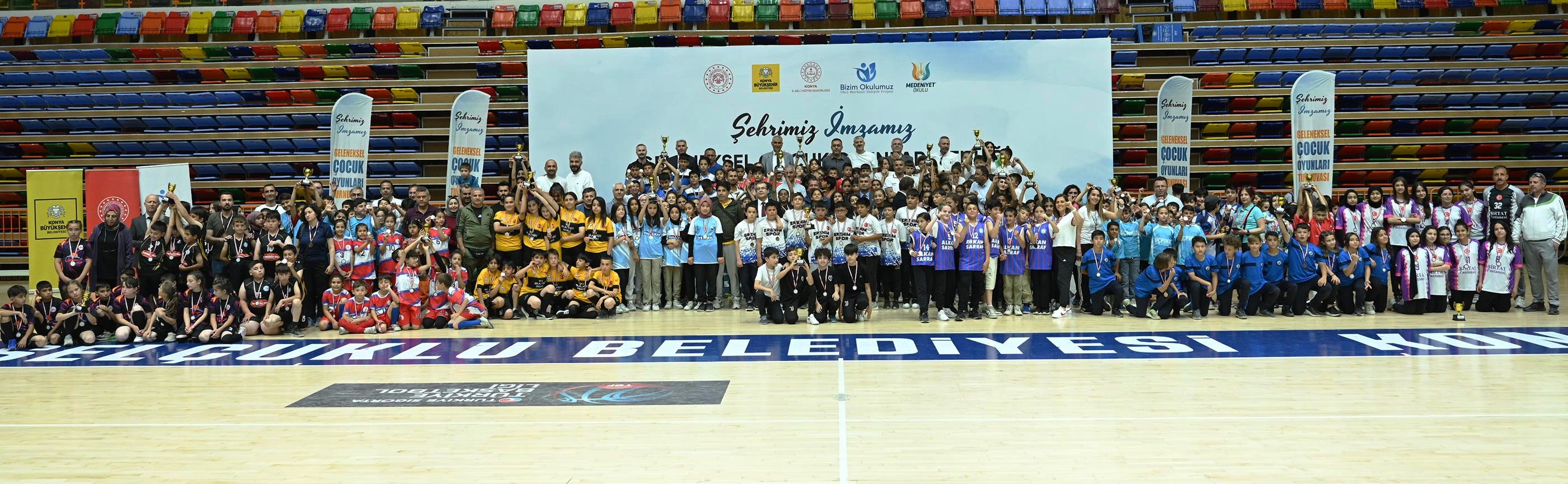 KONYA BÜYÜKŞEHİR GELENEKSEL ÇOCUK OYUNLARI İL FİNALİNDE BAŞARILI ÖĞRENCİLERE ÖDÜLLERİ VERİLDİ