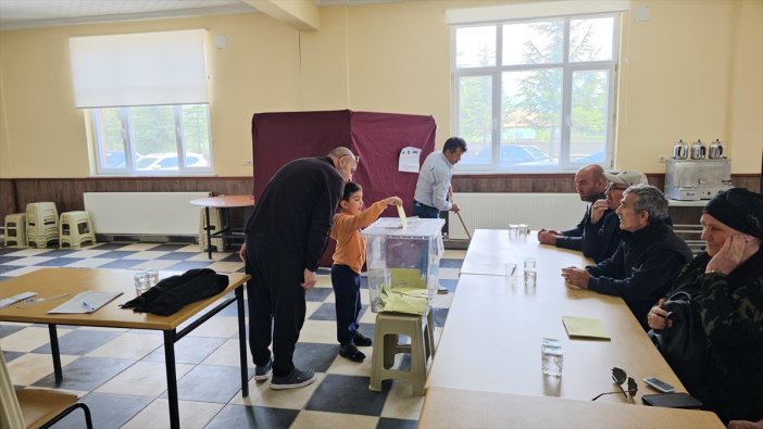 Konya’da 8 mahallede yapılan muhtarlık  seçimi   sonuçları  yeni  muhtarlar 