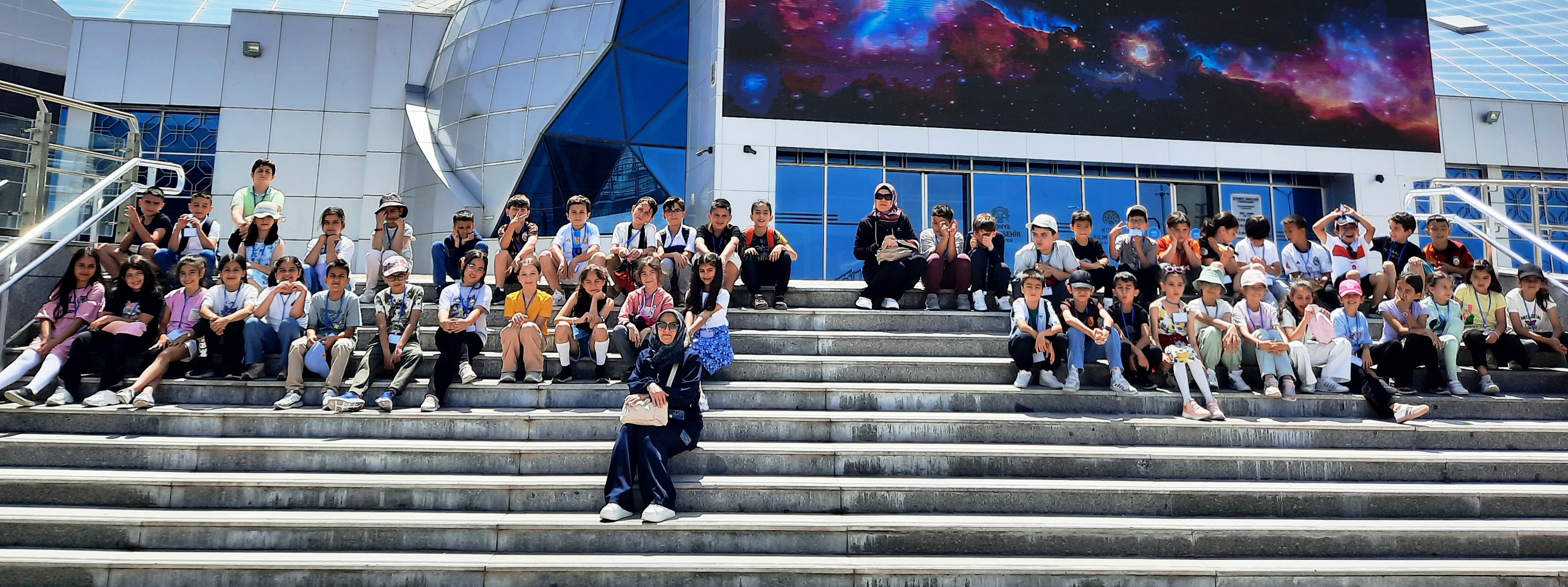 Merkez İlkokulu'ndan Yıl Sonu Sosyal Etkinlikleri Renkli Geçti