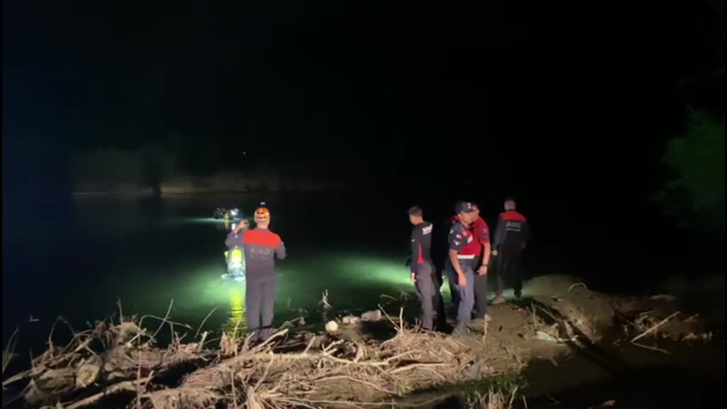 ANTALYA - Balık tutmak için ırmağa giren genç öldü