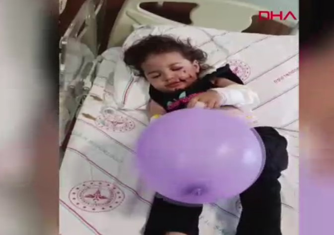 Siirt- 5'inci kattan otomobilin üzerine düşen Rabia Asel’in sağlık durumu iyiye gidiyor