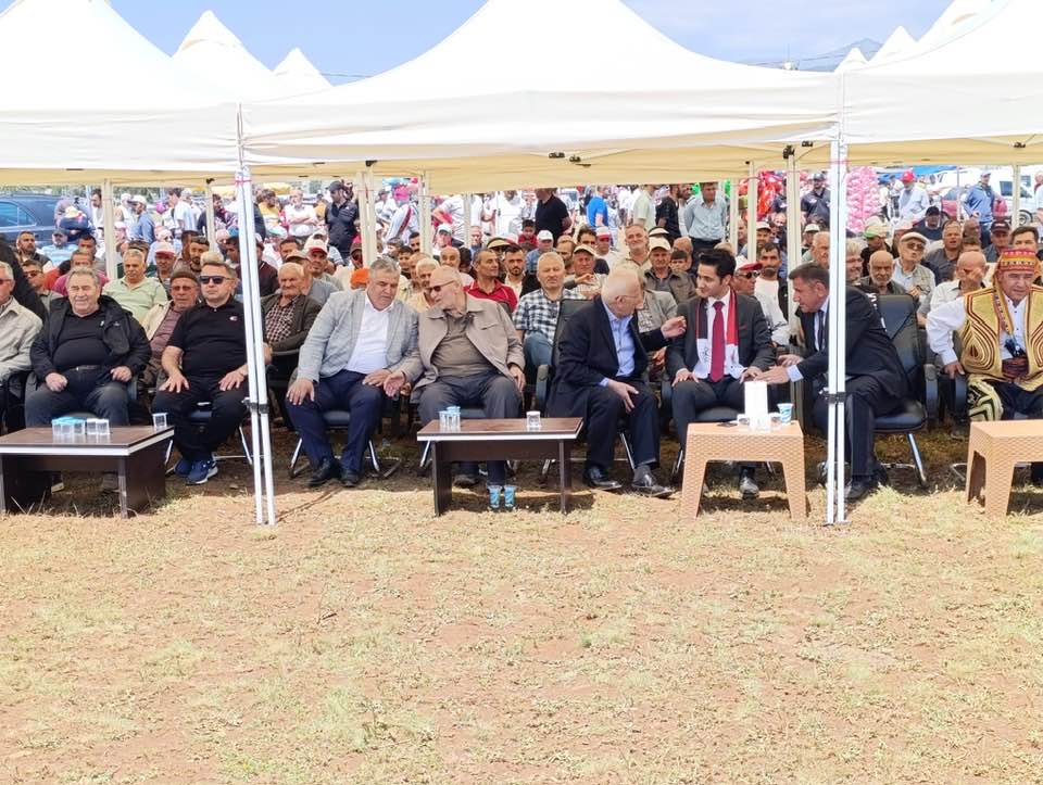 Akkise Bahar Şenlikleri   büyük  bir Coşku  ve katılımla   yapıldı