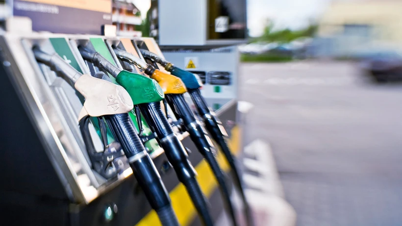 Akaryakıta bu gece yine zam gelecek 