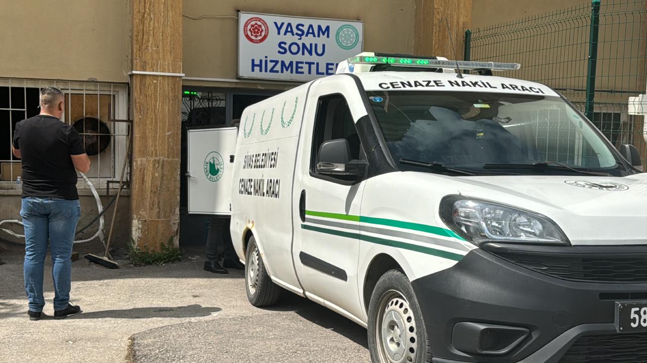 Sivas - KKKA tedavisi gören 7 çocuk annesi öldü