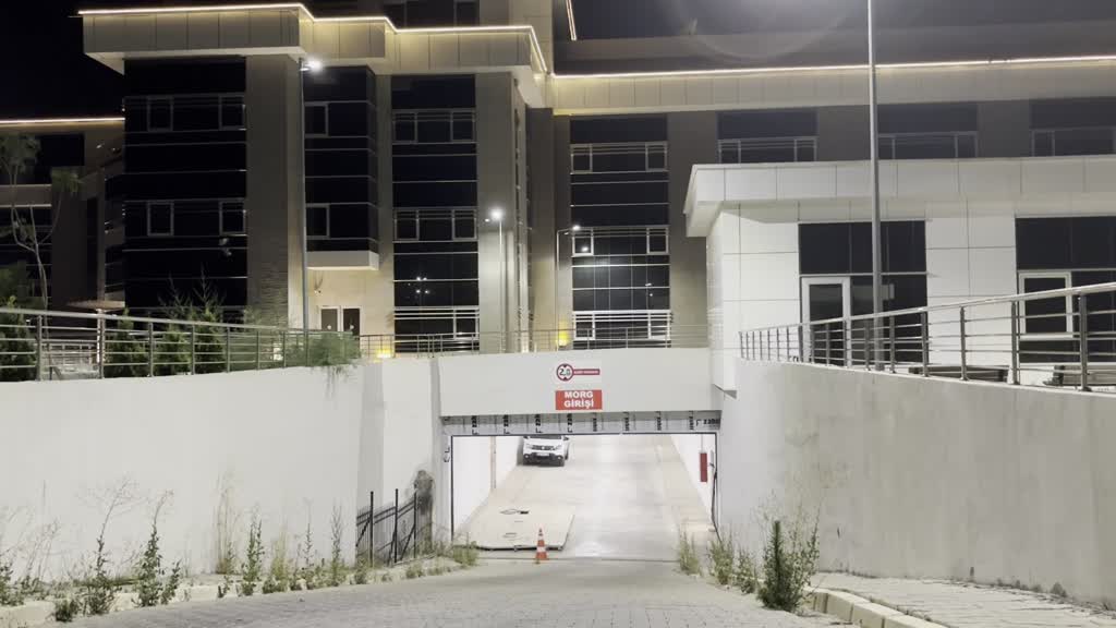 İZMİR - İZBAN'da sigara içen yolcuyu uyaran güvenlik görevlisi darbedilerek öldürüldü