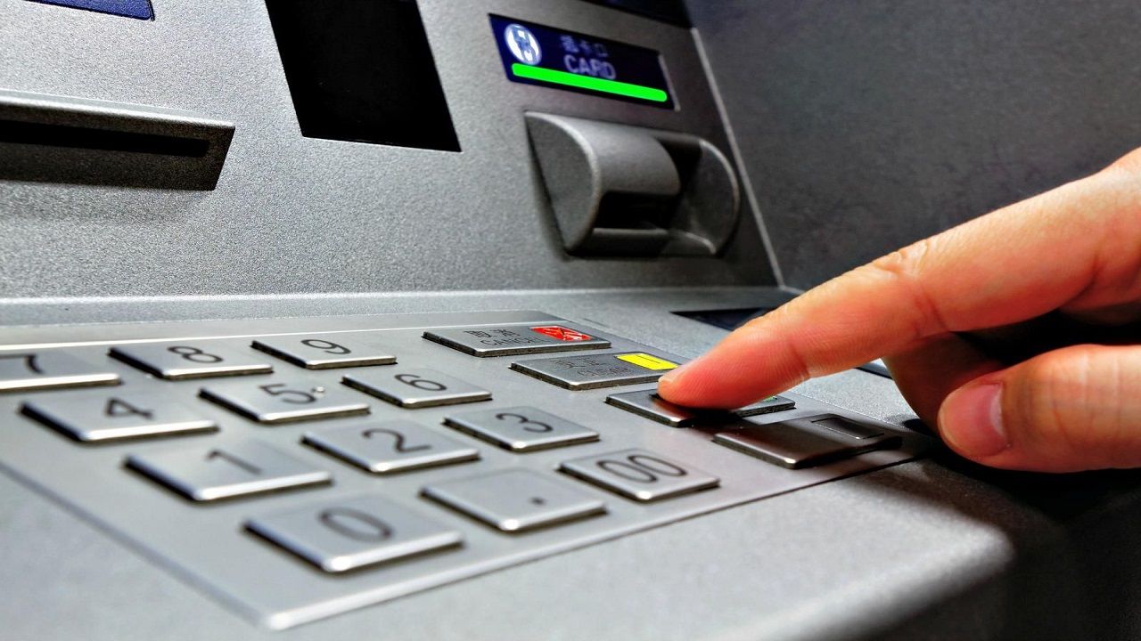 Haberi olmayan kartını kaybedecek: ATM'ler için yeni karar açıklandı