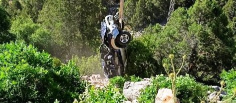 Derebucak'ta Feci Kaza: Pikap Uçuruma Yuvarlandı, 1 Ölü 1 Yaralı