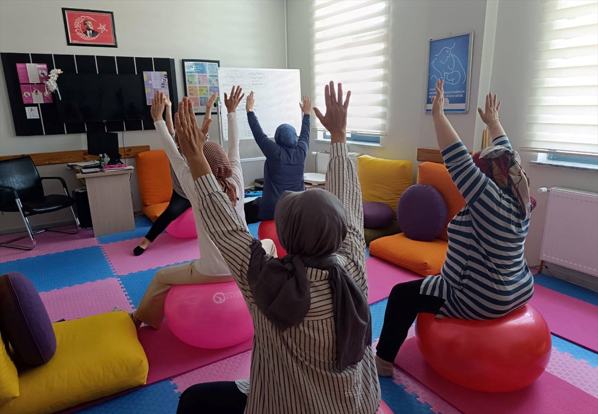 Seydişehir'de gebe annelere eğitim