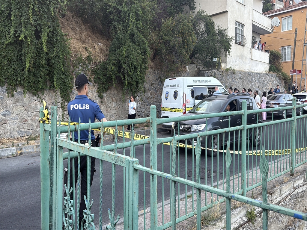 İstanbul - Sarıyer’de sevgililer başlarından vurulmuş halde ölü bulundu