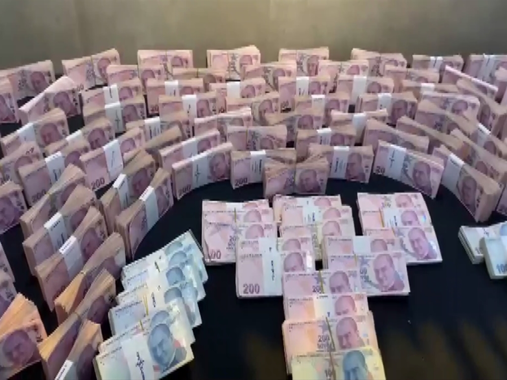 Ankara merkezli 3 ilde dolandırıcılık operasyonu; 17 tutuklama