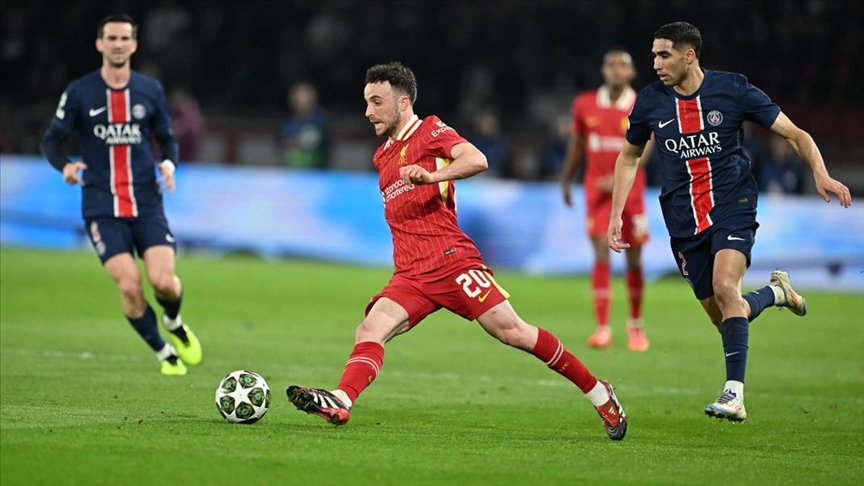 Liverpool'un yıldız futbolcusu Diogo Jota trafik kazasında hayatını kaybetti