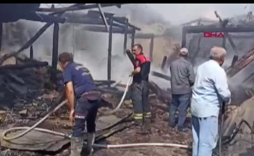 Burdur- Köyü yanmaktan kurtaran 5 yaşındaki Aslı ödüllendirildi