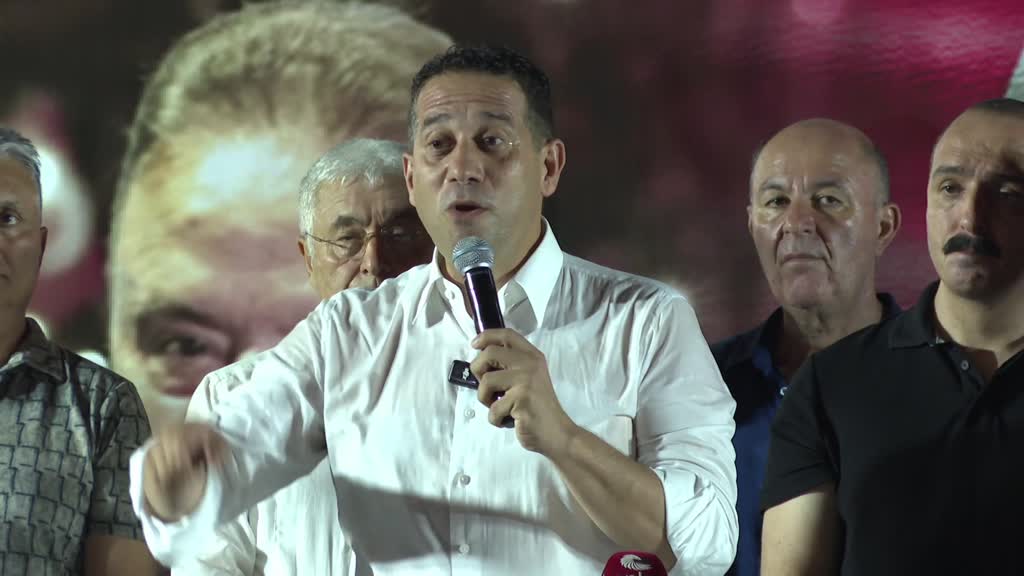 ANTALYA - CHP'li Başarır'dan Antalya Büyükşehir Belediye Başkanı Böcek'in tutuklanmasına tepki