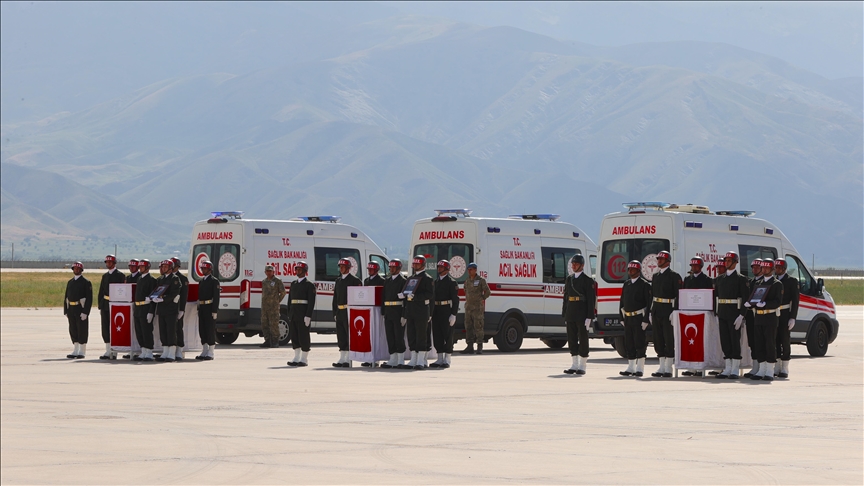 Şehitlerimizi uğurluyoruz