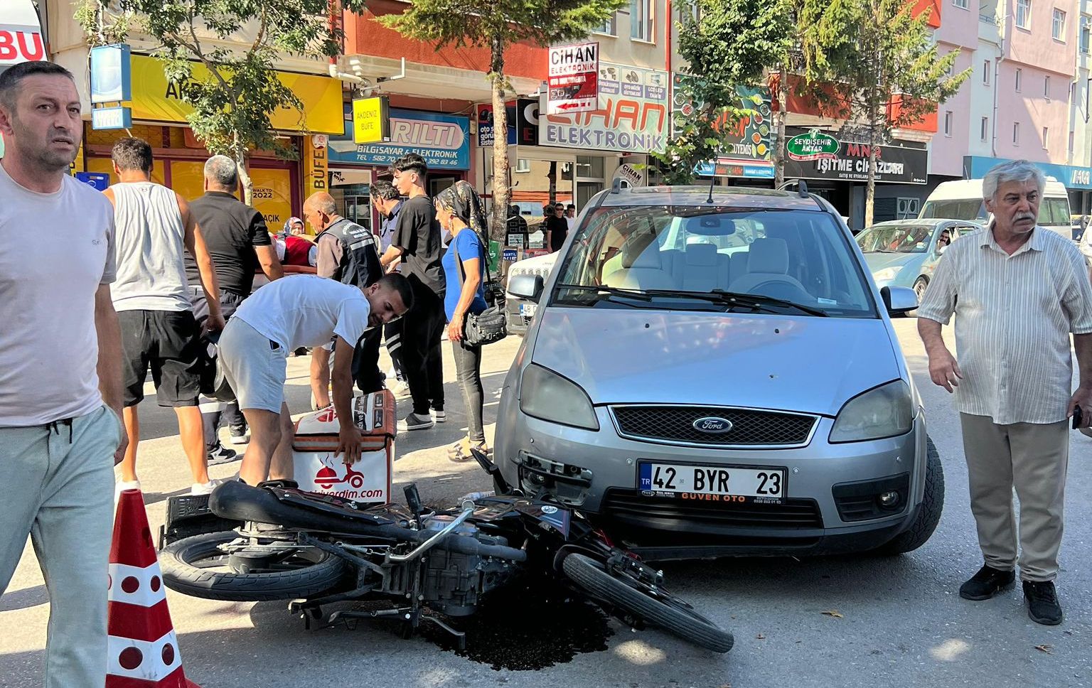 Seydişehir'de Meydana Trafik Kazasında 1 Kişi  Yaralandı