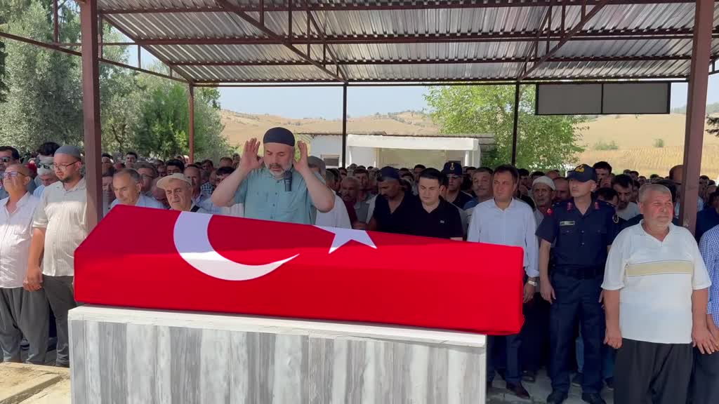 Adana'da nehirde boğulan uzman çavuşun cenazesi defnedildi