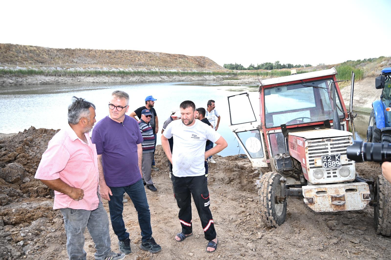  ÇİFTÇİLERİN ÜRÜNLERİ KURUMAKTAN SON ANDA KURTARILDI