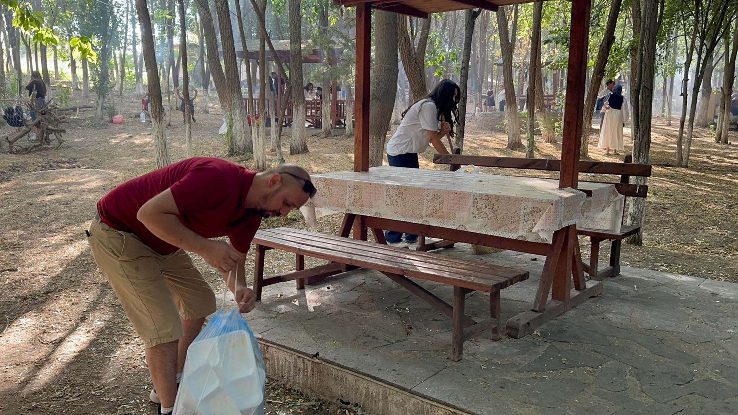 Iğdır- Kent ormanında kampanya: Çöpünü topla, giriş ve hizmet ücreti ödeme 