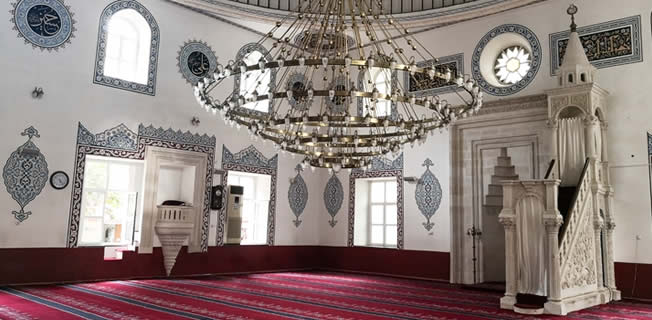 HAFTANIN HUTBESİ ;İBADET; RUHA SEKİNET, TOPLUMA HUZUR VERİR