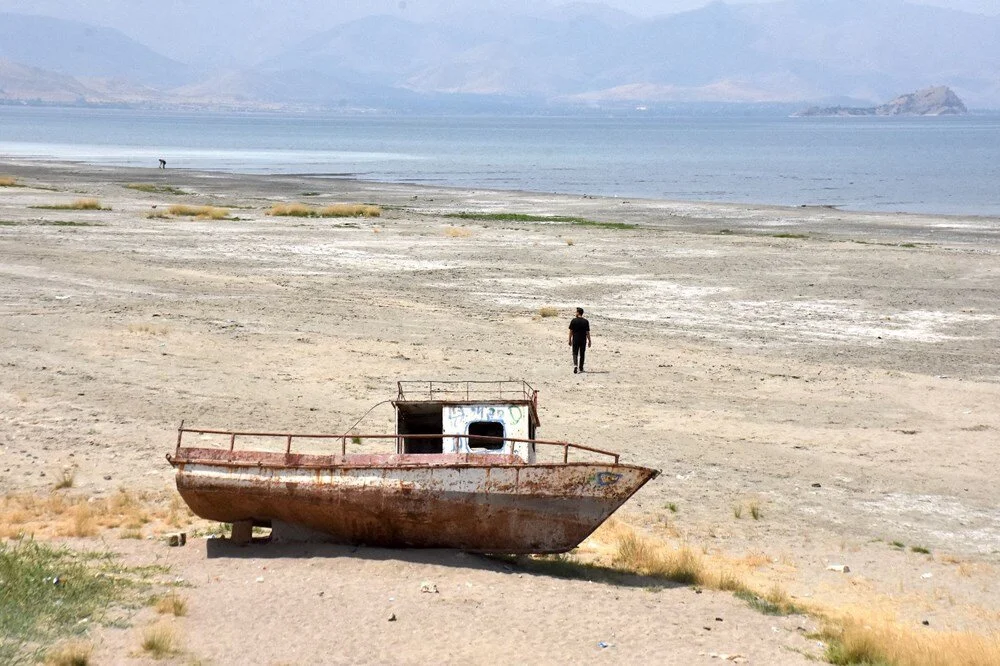 Üç uzman tek uyarı, Türkiye'de kuraklık alarmı! Göller çekiliyor, bitkiler kuruyor, barajlar boşalıyor