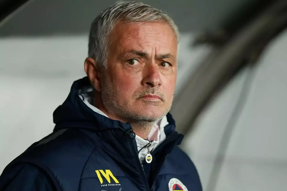Fenerbahçe'de Jose Mourinho dönemi resmen sona erdi