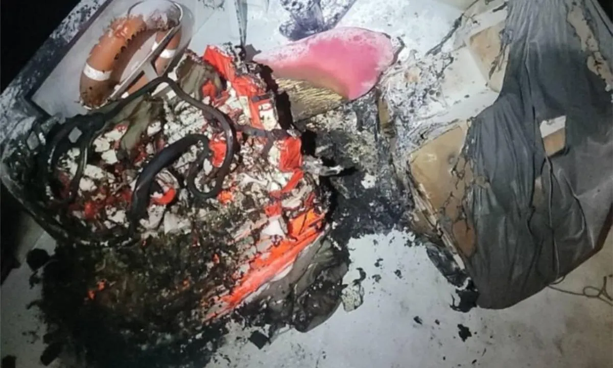 Gazze’ye giden Sumud Filosuna İHA saldırısı: Ana gemi alev aldı