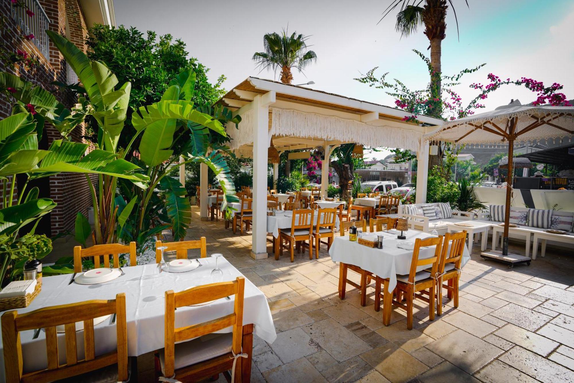 Fethiye’nin En İyi Yemek Yerleri: Kassandra Restaurant ile Ölüdeniz’de Gurme Deneyimi