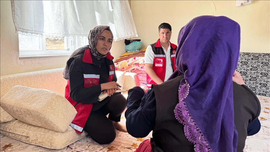 Siirt'te 112'yi 3 Bin Kez Gereksiz Arayan Kadın, Kurumların İş Birliğiyle İkna Edildi