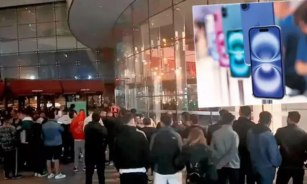 Türkiye'de iPhone 17 Satışları: 80 Bin TL'ye Rağmen Oluşan Uzun Kuyruklar