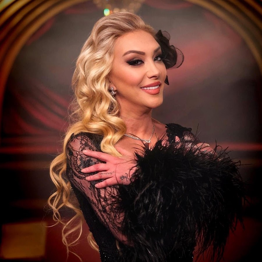 Sanatçı Güllü, Yalova'da evinin balkonundan düşüp hayatını kaybetti