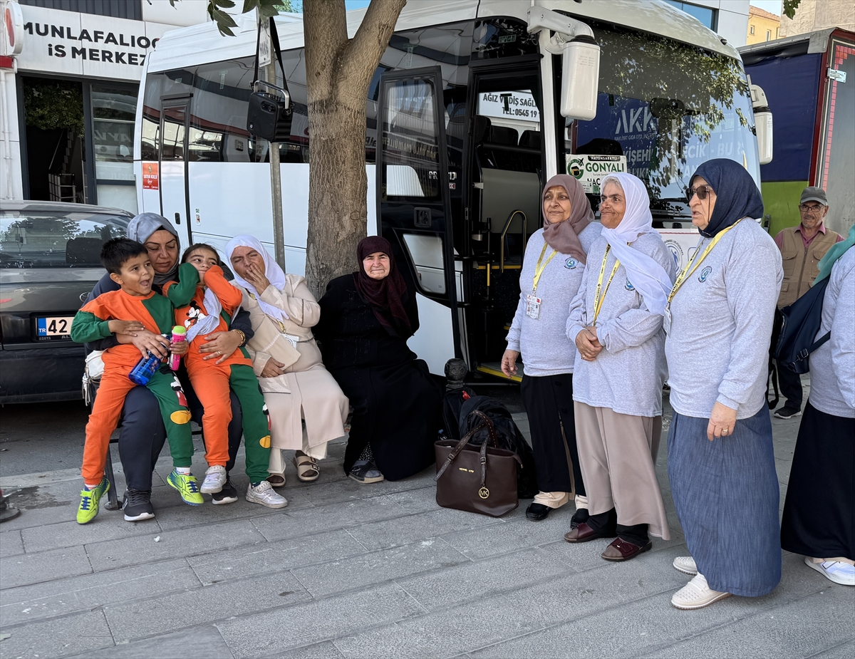 Konya, İstanbul ve Ankara'dan 24 engelli vatandaş umreye uğurlandı