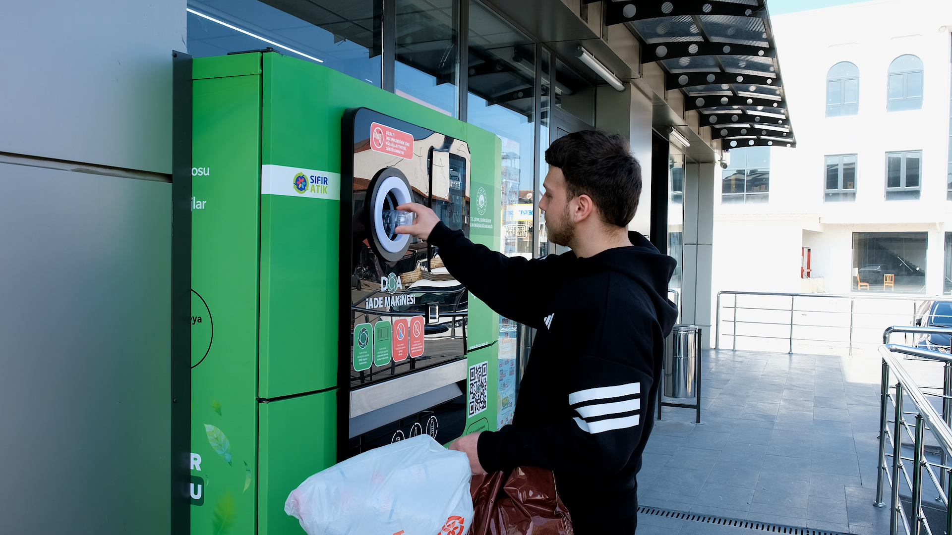 Ankara-Bakan Kurum: 'Sıfır Atık Proje'miz ile 74,5 milyon ton atığı çöpe atmadık