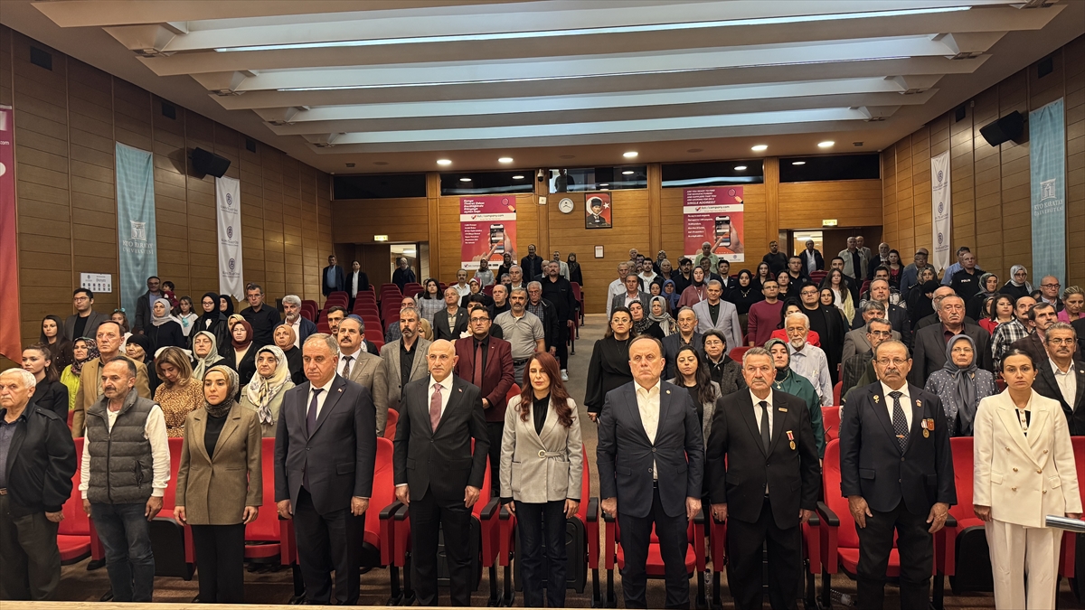Konya’da şehitlere saygı gecesi düzenlendi