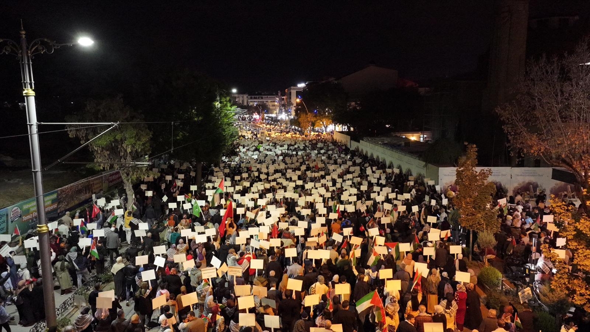 Konya'dan Yükselen Ses: 75 Bin Kişi İsrail Zulmünü Protesto Etti