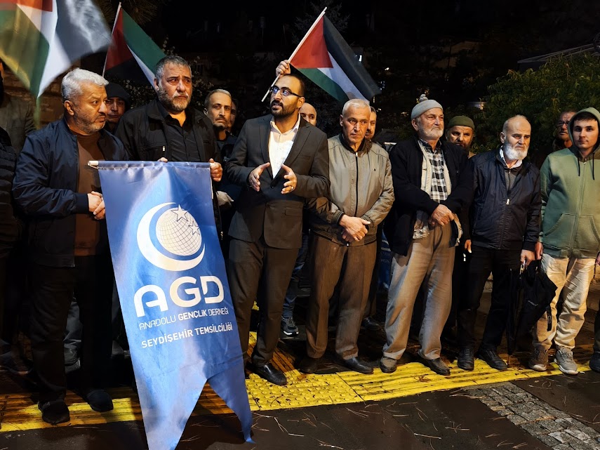 Seydişehir'de AGD'li Gençlerden Gazze İçin Basın Açıklaması ve Dua Programı