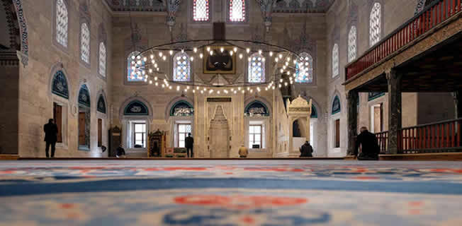 HAFTANIN HUTBESİ ;CENÂB-I HAKK’IN NAZARGÂHI: KALP