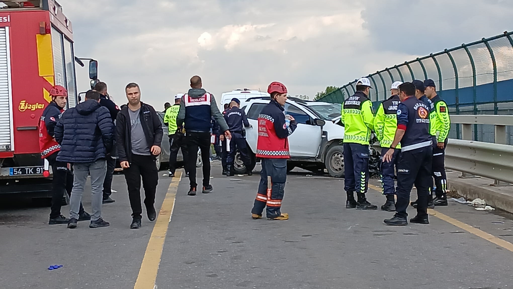 Jandarma aracı otomobille çarpıştı: 2 şehit